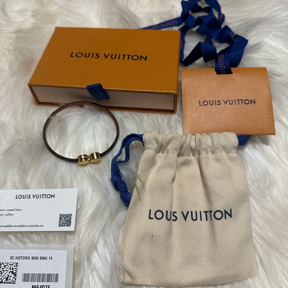 Louis Vuitton Brown and Gold Women's Bracelet - Picture 2 of 8